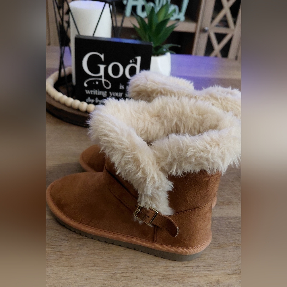 The Children's Place Tan Fur-Lined Boots
